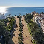 3 Dormitorios En Playas Del Duque Puerto Banus