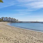 3 Dormitorios En Playas Del Duque Puerto Banus